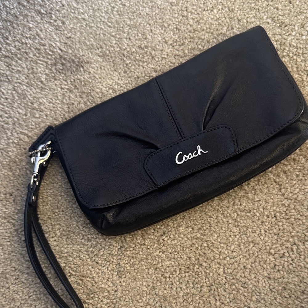 Coach Black Leather Ashley Clutch Wristlet/Clutch